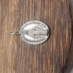Italian‎ christian Mary pendant
